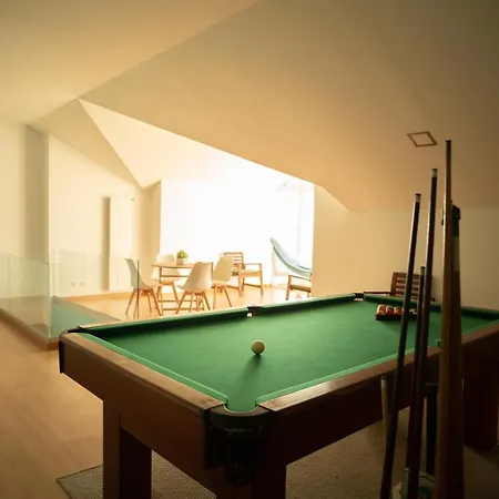 公寓 Pool; Playgorung; Games Room; Office *