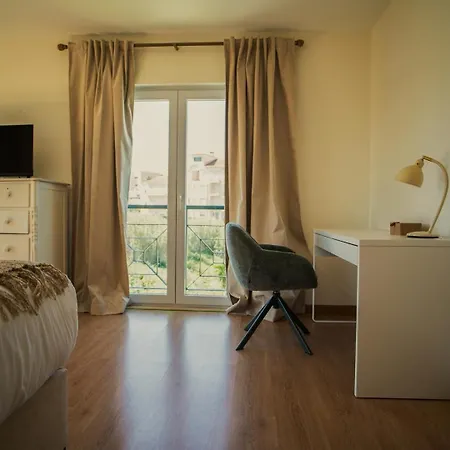 Pool; Playgorung; Games Room; Office Daire *