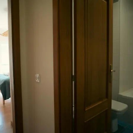 公寓 Pool; Playgorung; Games Room; Office 埃里塞拉