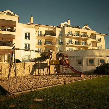 Daire Pool; Playgorung; Games Room; Office Ericeira